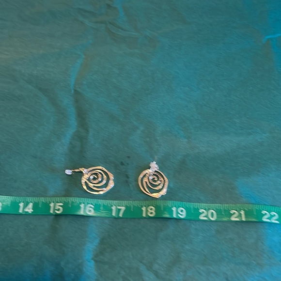 Silver Earring Set of 6 mixed material set. Receive all six pair in purchase. - Picture 6 of 7